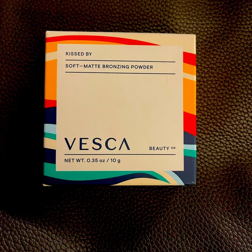 Vesca soft matte bronzing powder